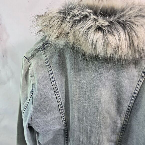 Chicos Denim Jacket Womens Small 0 Jean Faux Fur Collar Light Wash Stretch Bling - Picture 6 of 12